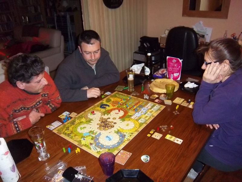 Monsieur Papi, monsieur Cormyr, Dame Sylvie, confrontés au redoutable calendrier des Mayas...