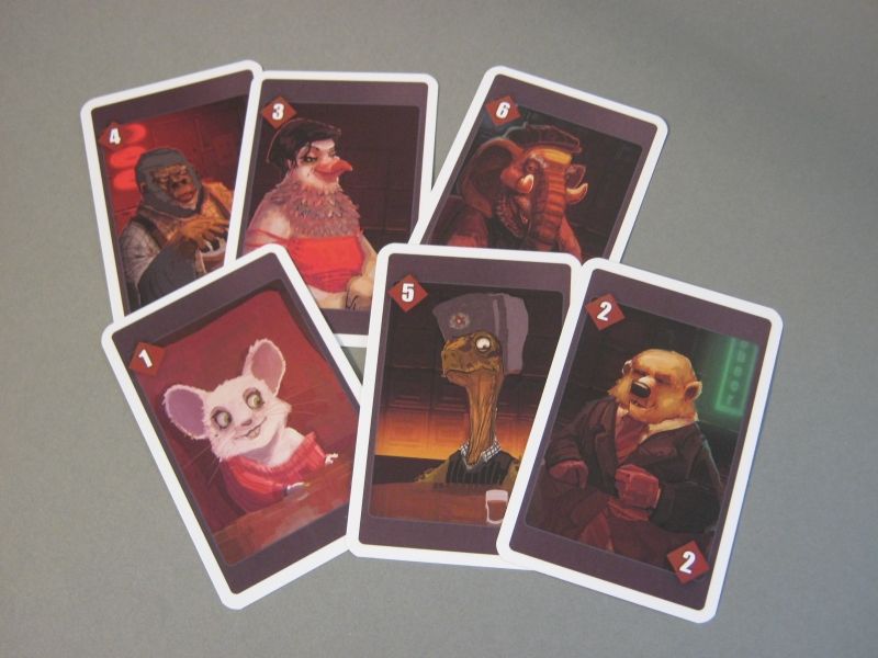 Les cartes tables avec leurs personnages