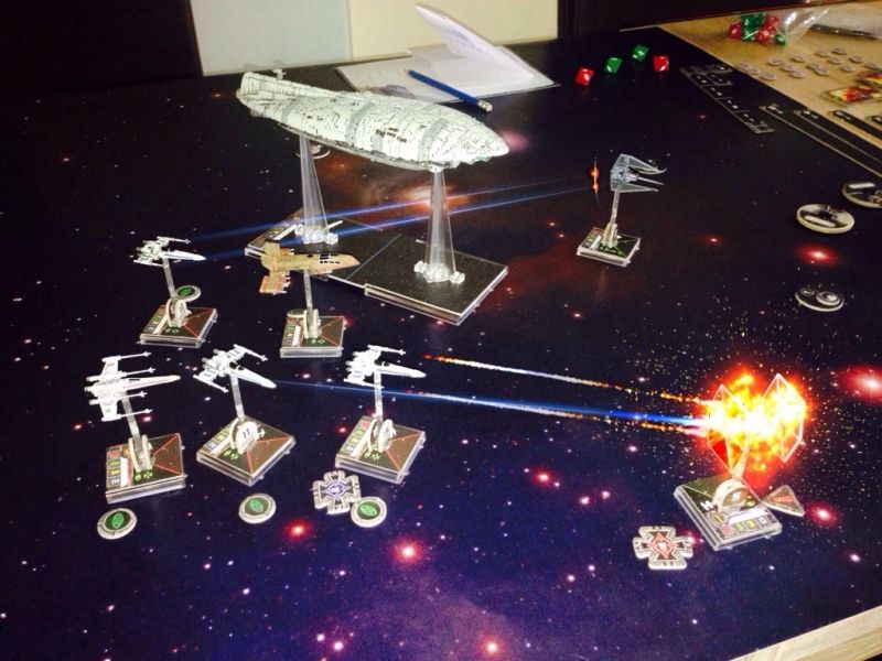 7. Malgré une manœuvre audacieuse (un Koiogran), le dernier Tie Fighter ne peut échapper à son funeste destin. 