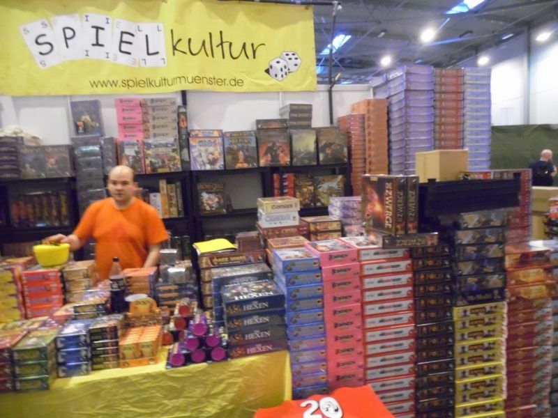 Les boutiques (non-éditeurs) qui vendaient du jeu de société avaient du stock (et étaient régulièrement réachalandées).