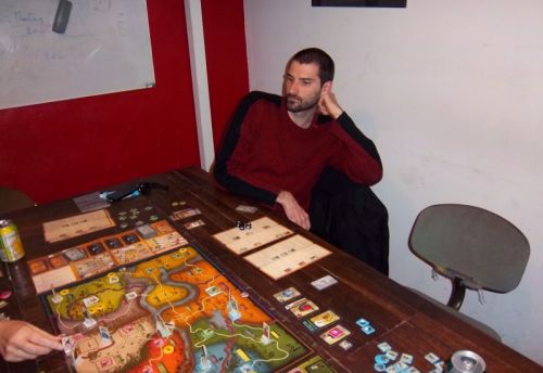 Le Pape : un regard dominateur et concentré...