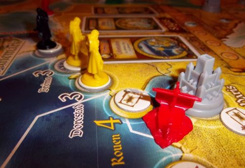 Et bien moi, je vais aller piller Paris, parce que je le vaux bien...