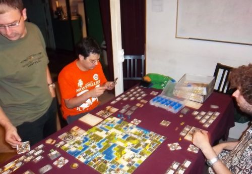 Melias sent que la victoire peut lui échapper, alors il attaque Thomas...