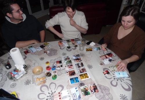 Fin de partie. Il n'y a plus de cartes dans la ligne 1. L'heure du décompte va avoir lieu...